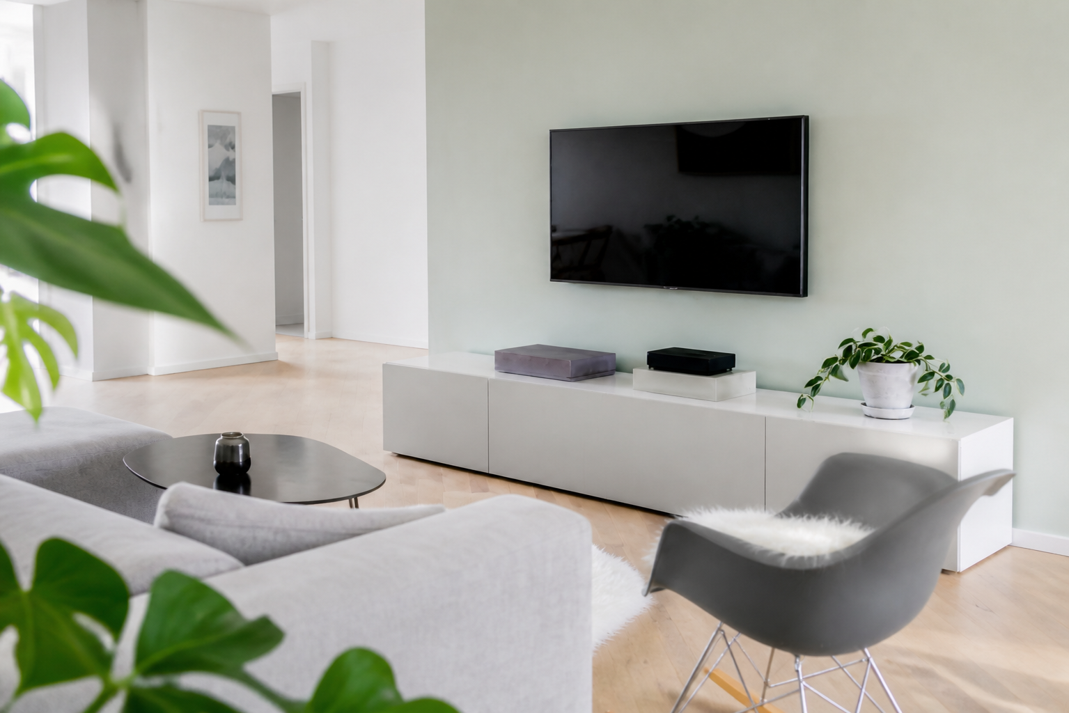 Warm Minimalism media wall